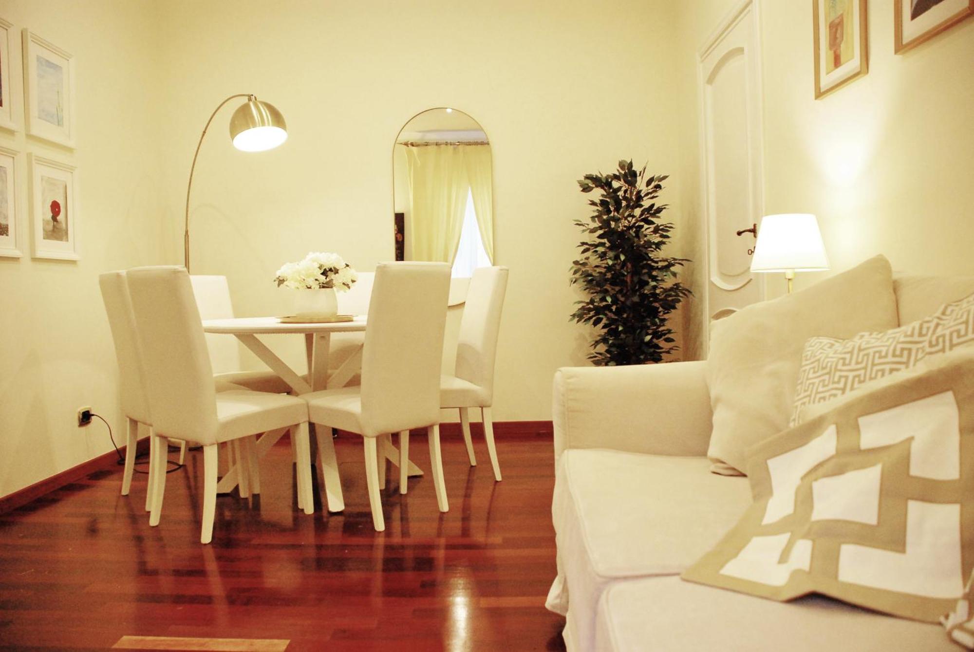 Apartment Tridente Storico Rom